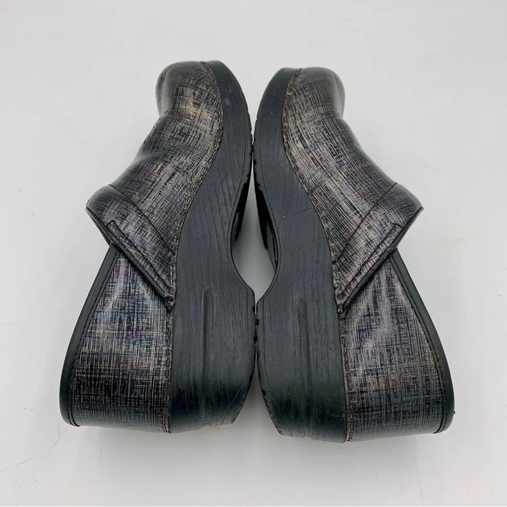 Dansko Clogs Women 7.5-8‎ EU 38 Black Linen Patent Leather Nursing Iridescent - Picture 7 of 11